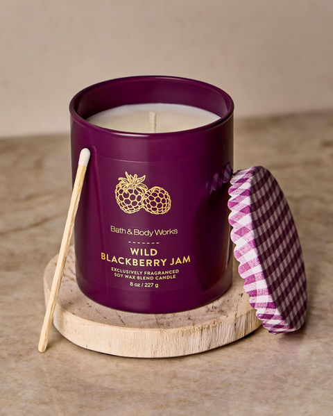 Ароматизована свічка на 1 гніт Bath & Body Works Wild Blackberry Jam 05715 фото